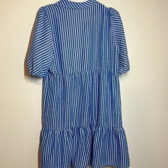 52SEVEN Blue & White Striped Coastal Seersucker Puffed Sleeve Dress Medium - Picture 5 of 10